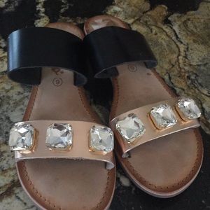 Callista women’s sandals size 9